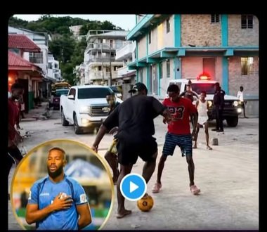 À Cap-Haïtien, une image simple mais marquante circule sur les réseaux sociaux : Duckens Nazon aux côtés des enfants d’un quartier populaire. Que faisait-il sur place ?