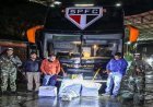 Scène hallucinante en Bolivie : le bus de la délégation de São Paulo a été intercepté par la police, qui y a découvert 86 kg de marijuana.