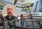 Équateur : un crucifix géant tombe sur un prêtre en pleine messe, le drame filmé en direct