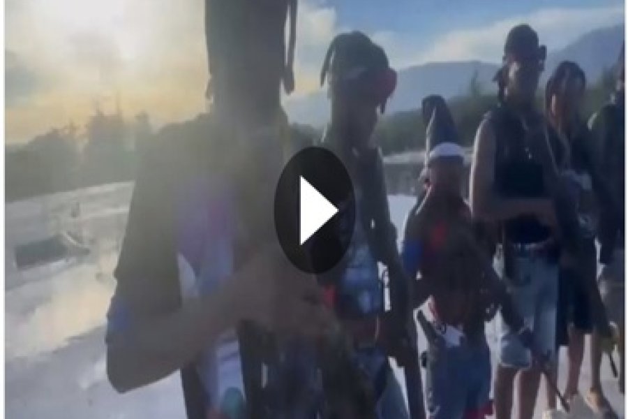 La dernière vidéo du chef de gang Lanmò 100 Jou, présentant des signes inquiétants, accompagné d’une poignée de ses soldats