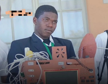 Un jeune inventeur africain révolutionne la communication avec un téléphone unique au monde