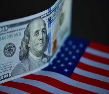 Près de 60% des Américains déclarent ne pas avoir les moyens de s’offrir ne serait-ce que des vacances de fin de semaine. Pourquoi cette incapacité financière ?